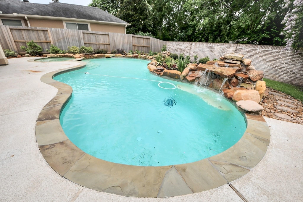 14207 Jade Cove Drive - Photo 28
