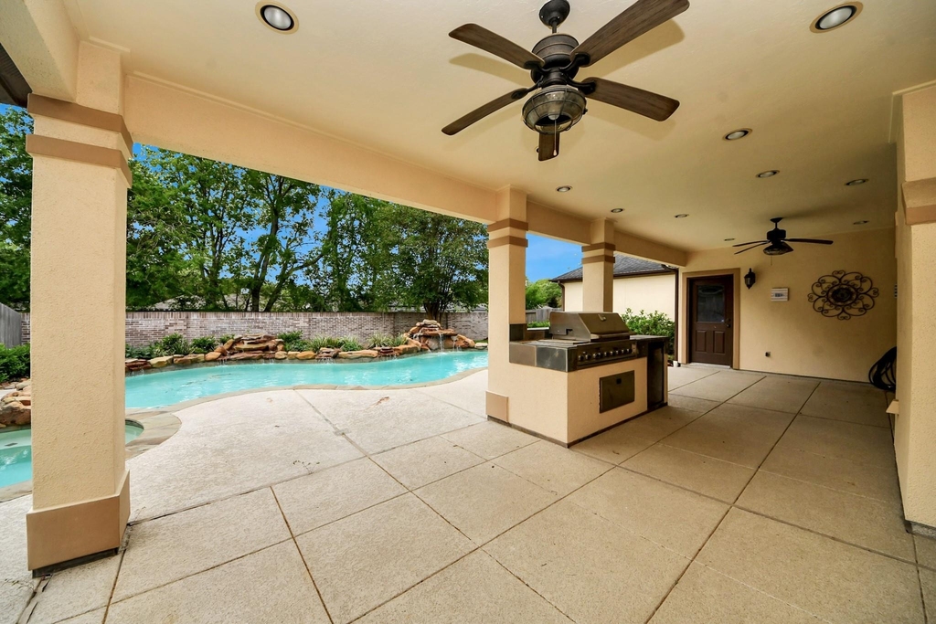 14207 Jade Cove Drive - Photo 24