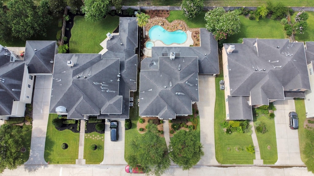 14207 Jade Cove Drive - Photo 34
