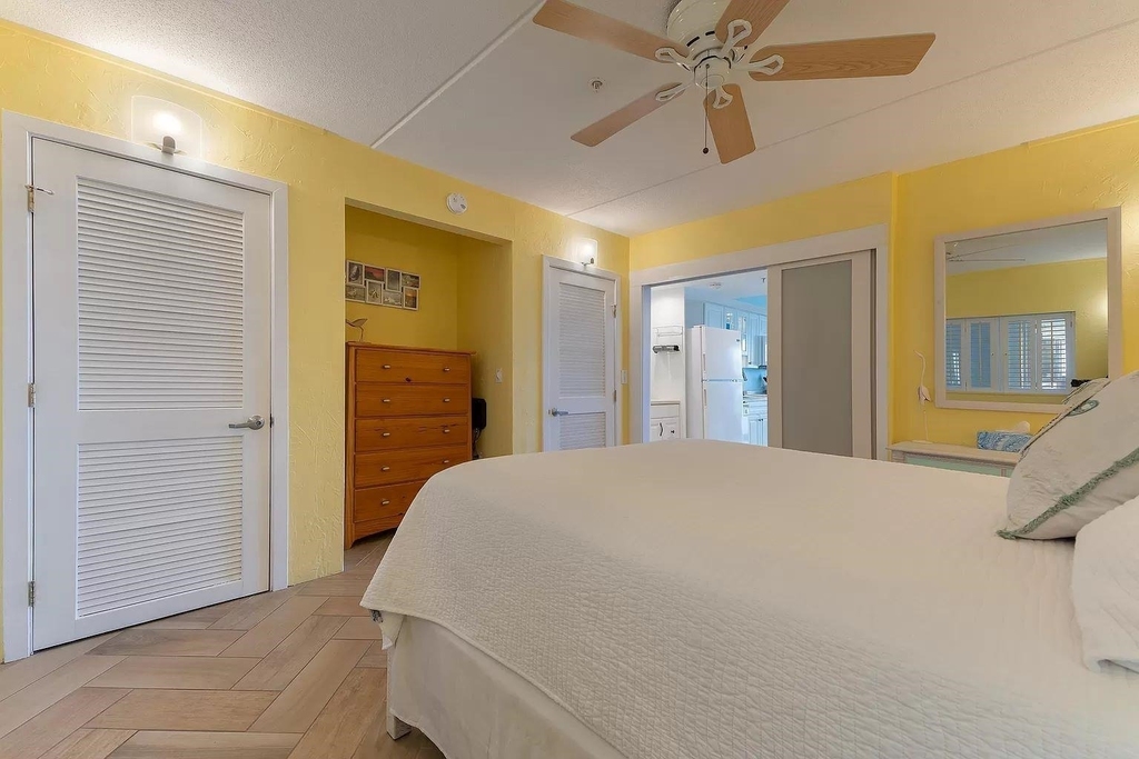 933 Ocean - Photo 10