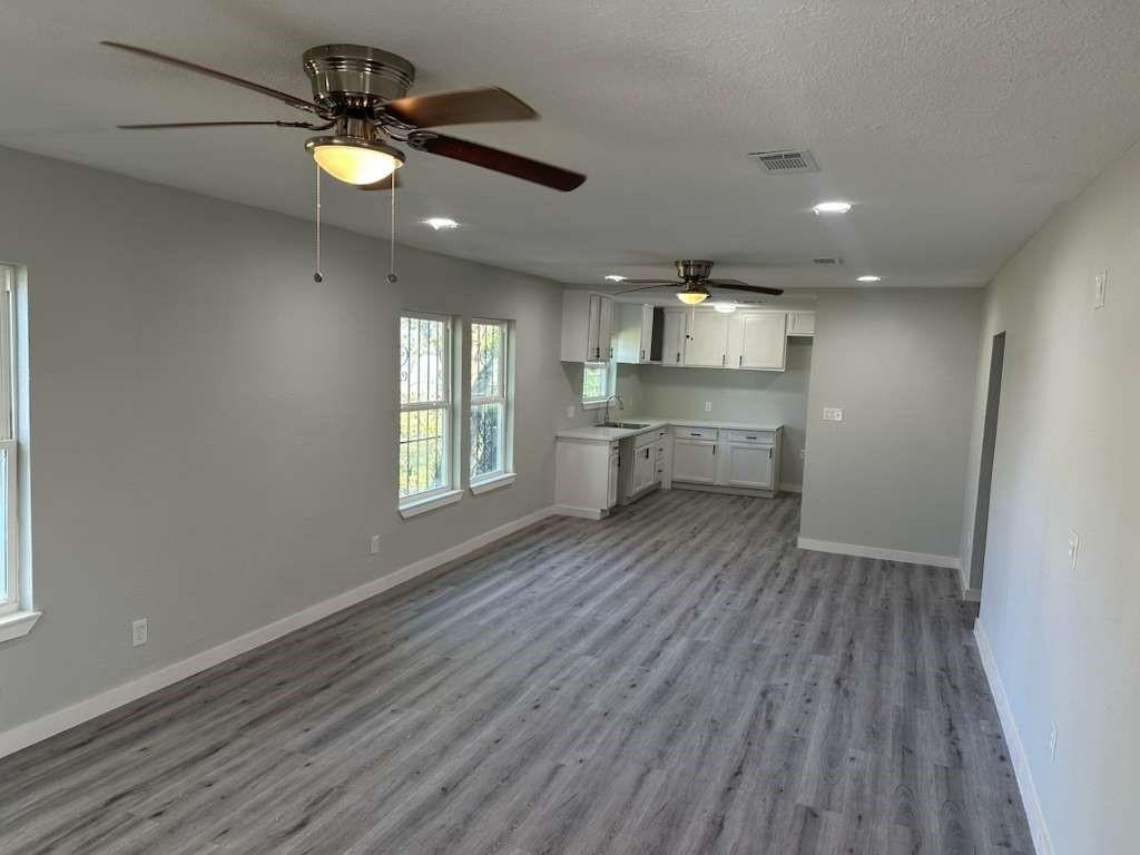 1912 Gentry Street - Photo 6