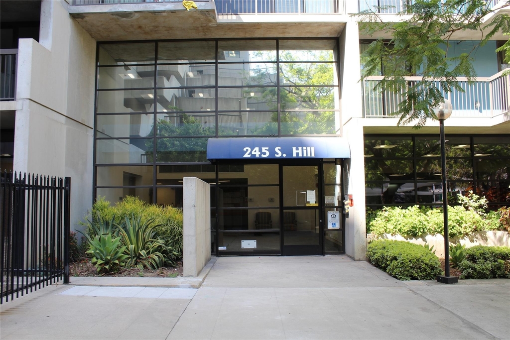 255 S Hill St - Photo 6