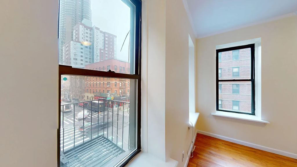 East 38th Street - Photo 2