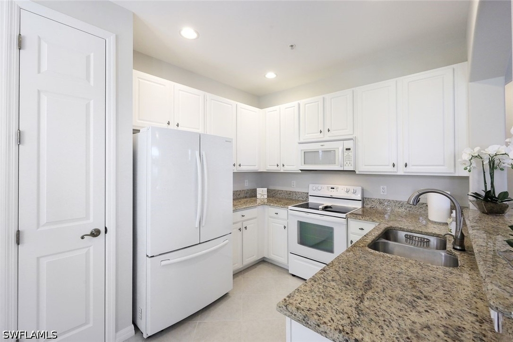 1423 Santiago Circle - Photo 10