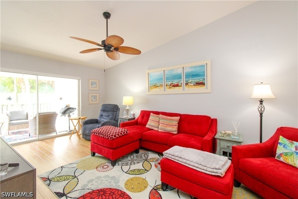28280 Pine Haven Way - Photo 19