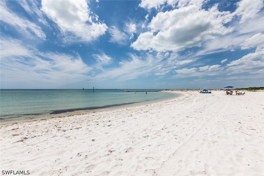 2203 Gulf Shore Boulevard N - Photo 17