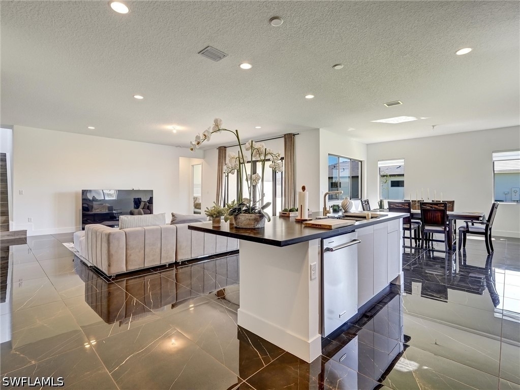 5126 Penella Avenue - Photo 11