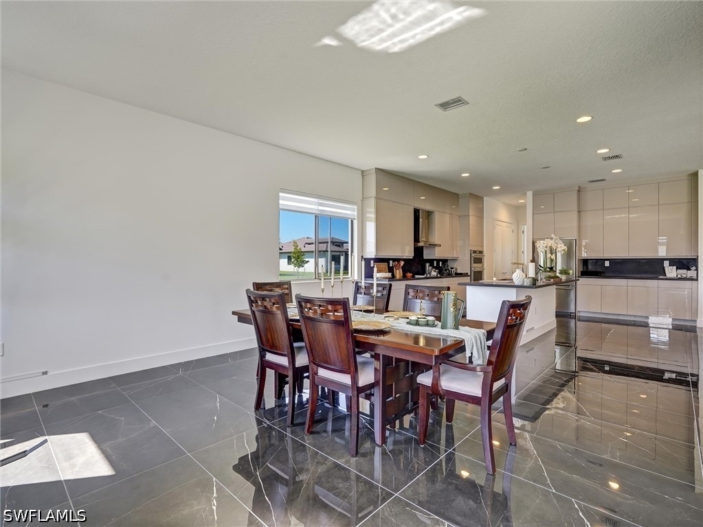 5126 Penella Avenue - Photo 16