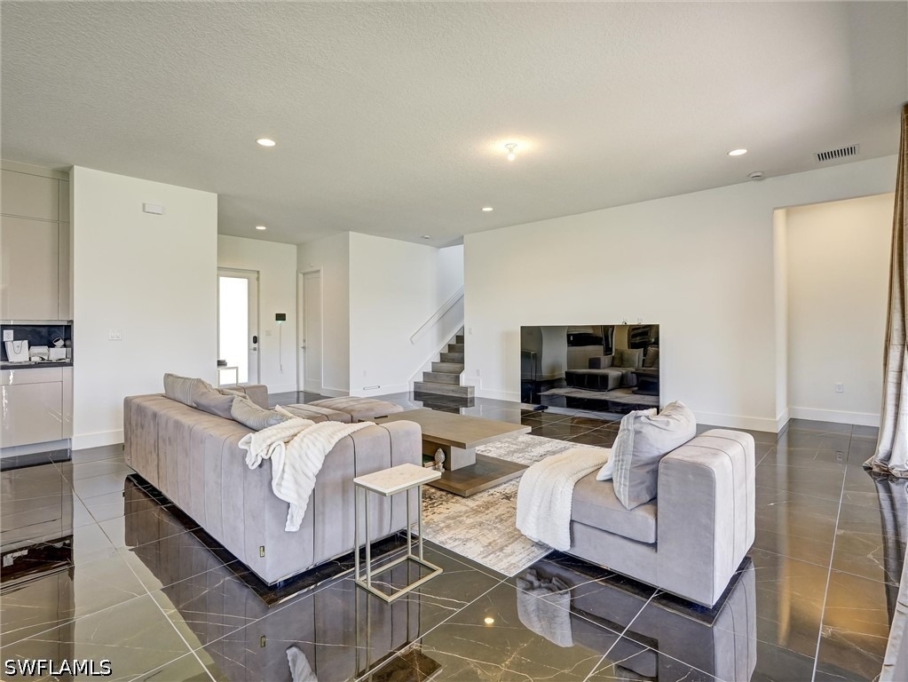5126 Penella Avenue - Photo 4