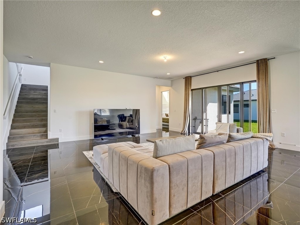 5126 Penella Avenue - Photo 5