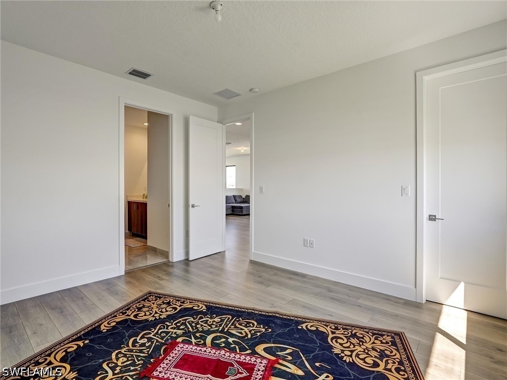 5126 Penella Avenue - Photo 37