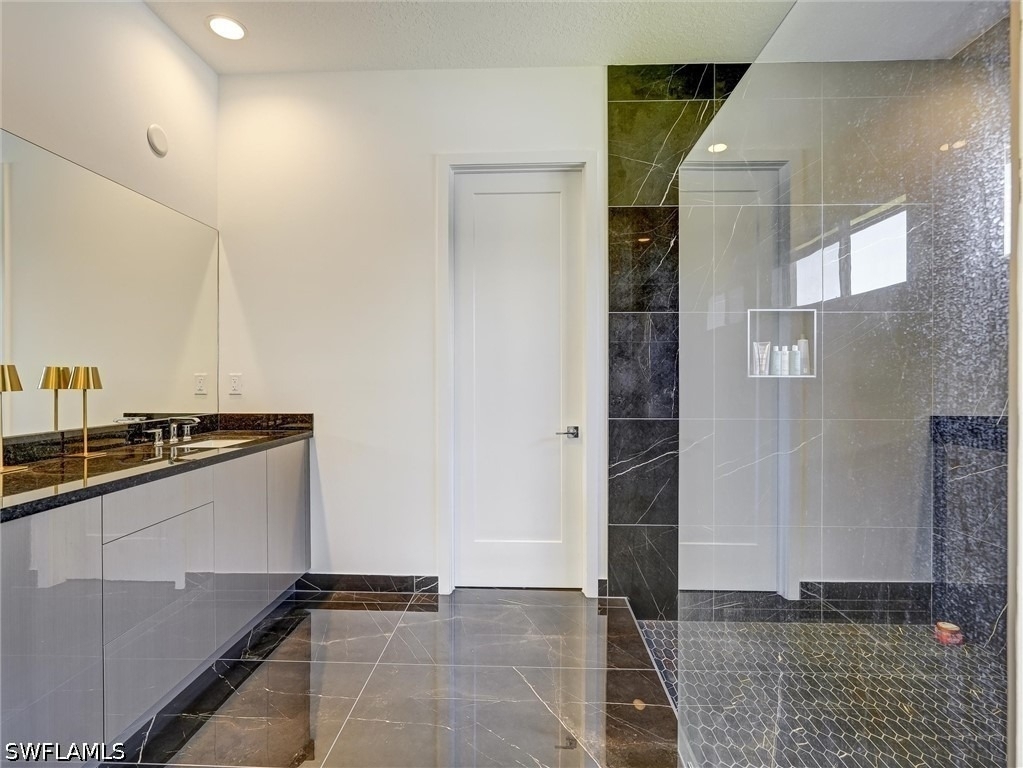 5126 Penella Avenue - Photo 22