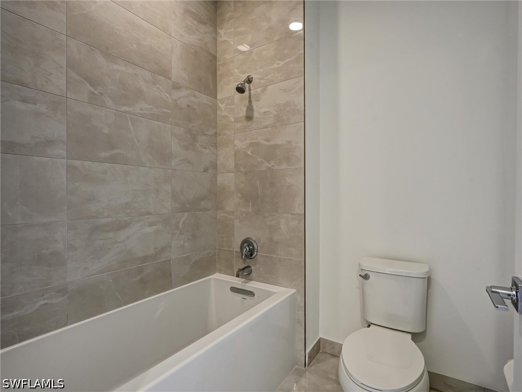 5126 Penella Avenue - Photo 36