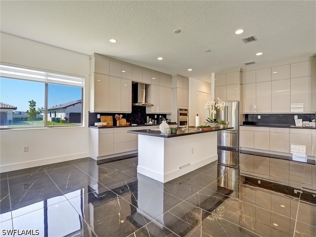 5126 Penella Avenue - Photo 9
