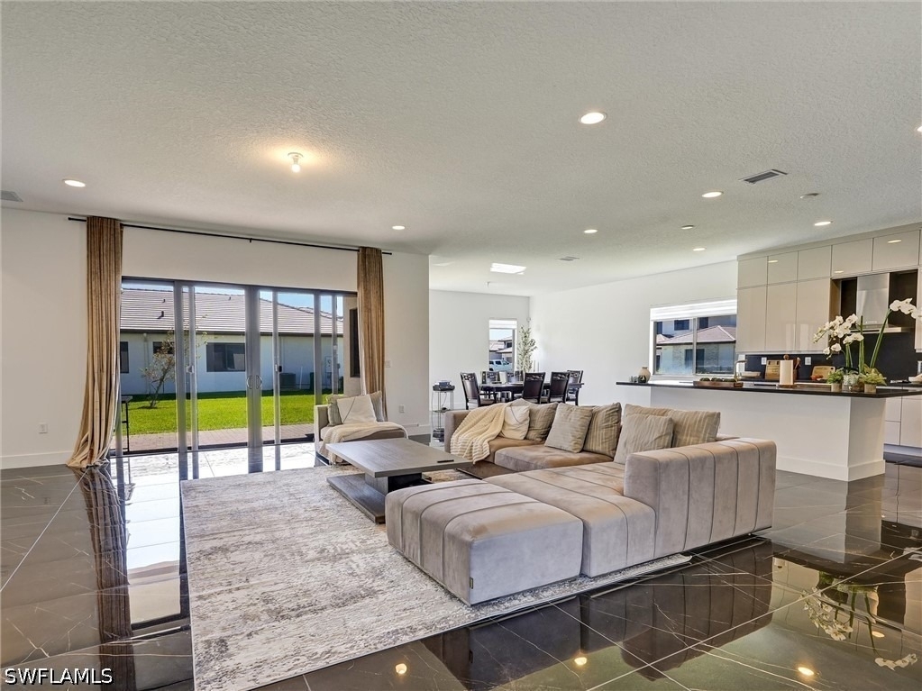 5126 Penella Avenue - Photo 2