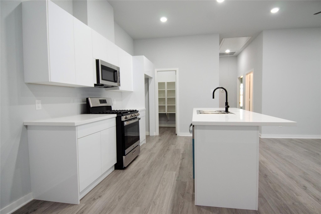 2830 Mansfield Street - Photo 7