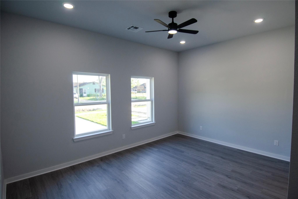 2830 Mansfield Street - Photo 11