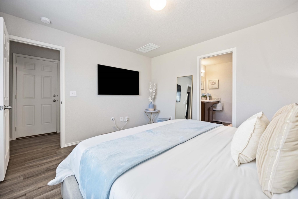 10527 Meadow Saffron Drive - Photo 14