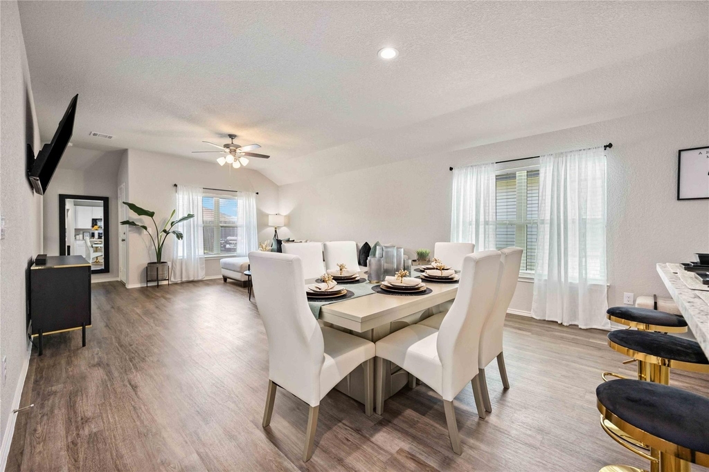 10527 Meadow Saffron Drive - Photo 6