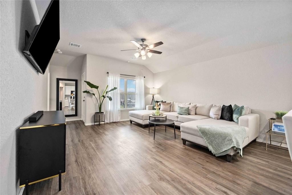 10527 Meadow Saffron Drive - Photo 4