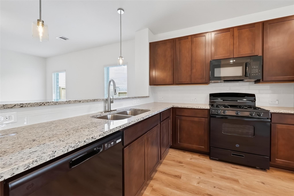 4506 Blue Moutain Laurel - Photo 9