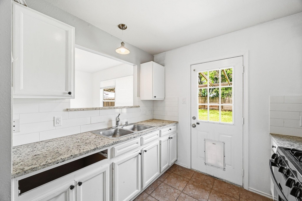 6206 Greenwick Lane - Photo 5