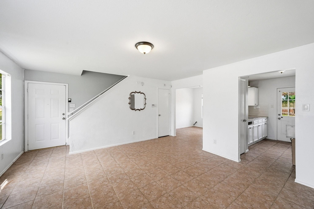 6206 Greenwick Lane - Photo 3