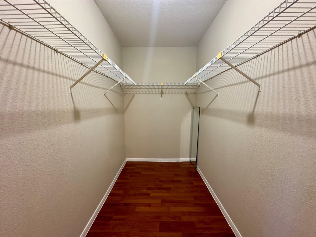 2121 Hepburn Street - Photo 14