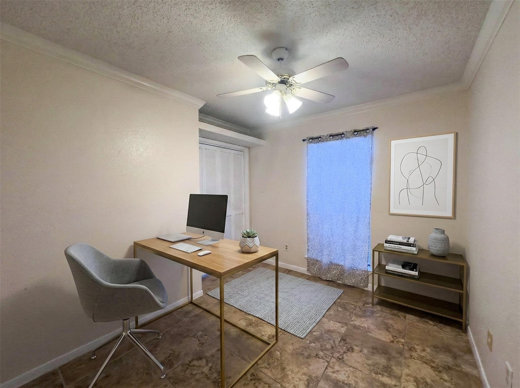2121 Hepburn Street - Photo 9