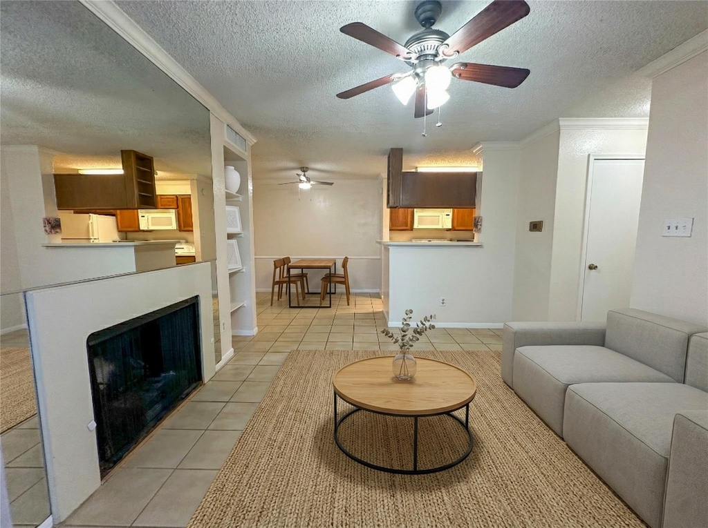 2121 Hepburn Street - Photo 15
