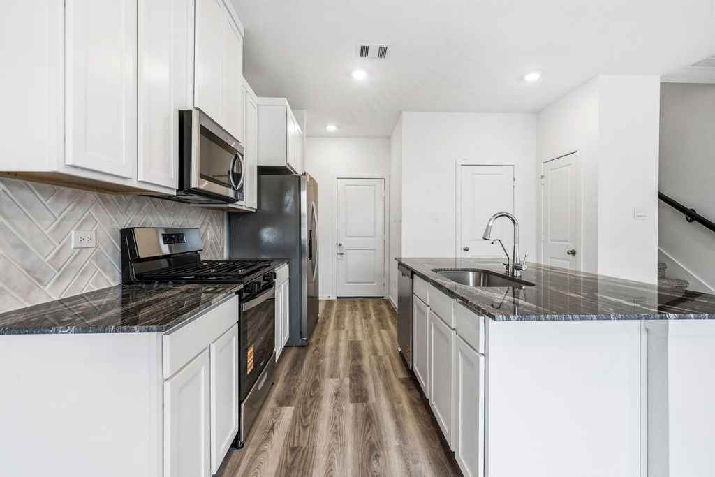 17818 Delmar Heights - Photo 5