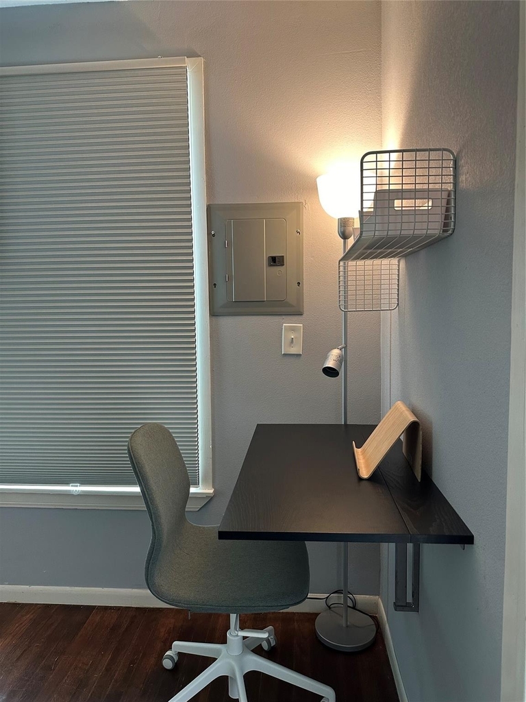 4302 Polk Street - Photo 2