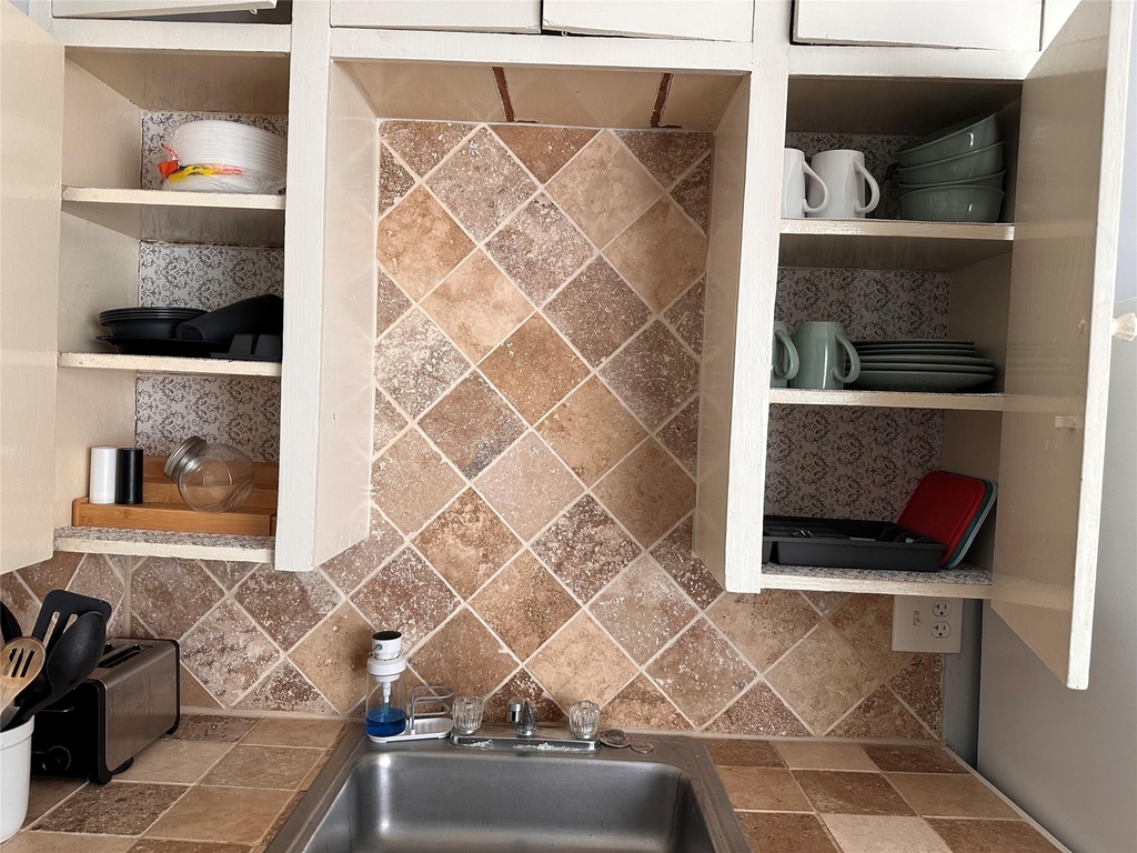 4302 Polk Street - Photo 7