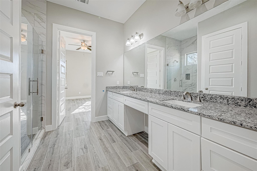 3639 Needville Avenue - Photo 11
