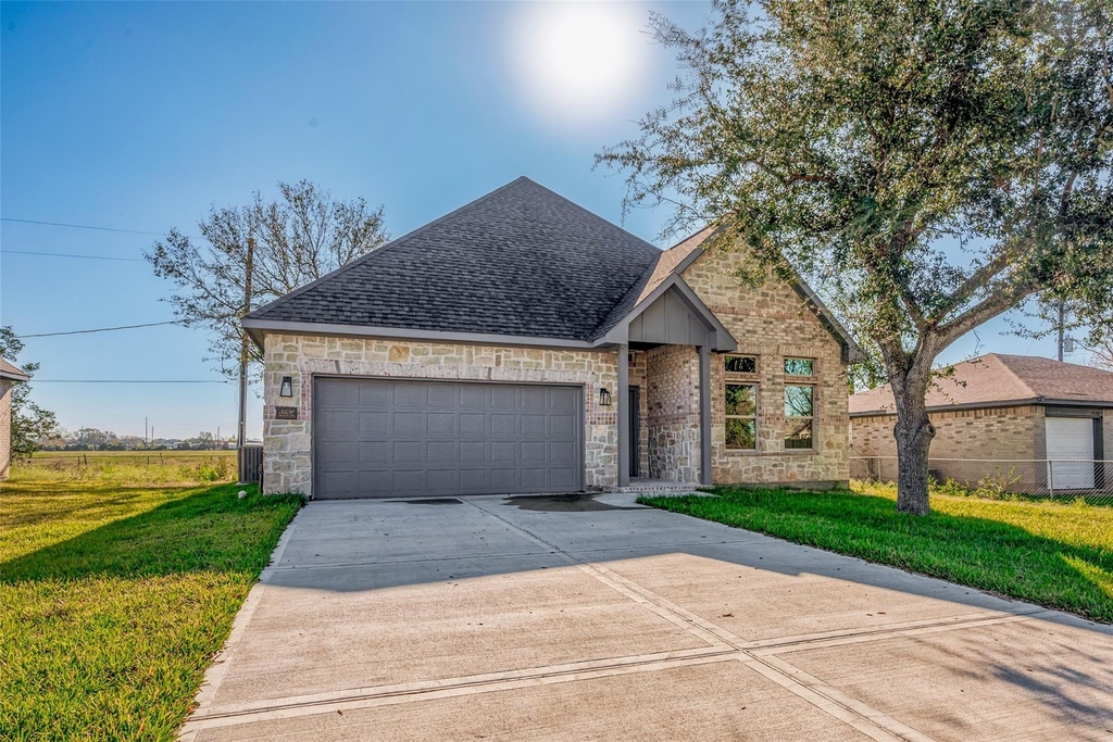 3639 Needville Avenue - Photo 1