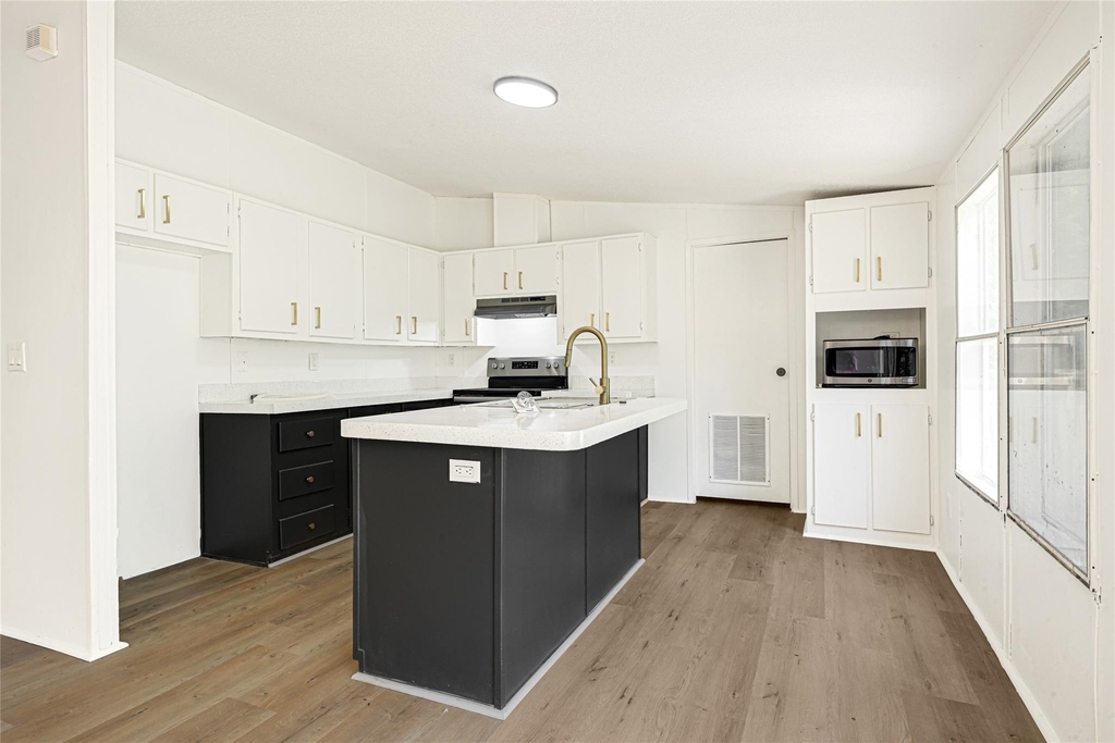 16315 Lone Star Ranch Drive - Photo 10