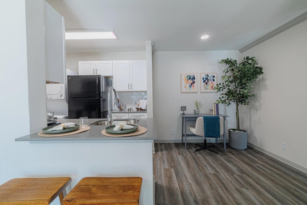 200 Hallow Tree Lane - Photo 10