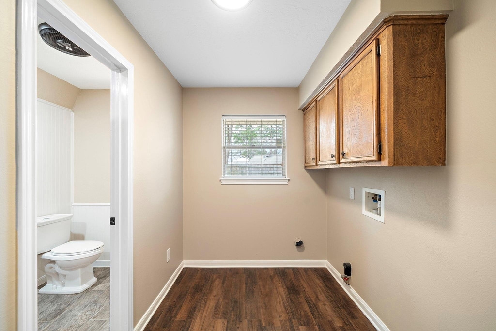 1104 Hillcrest Drive - Photo 14