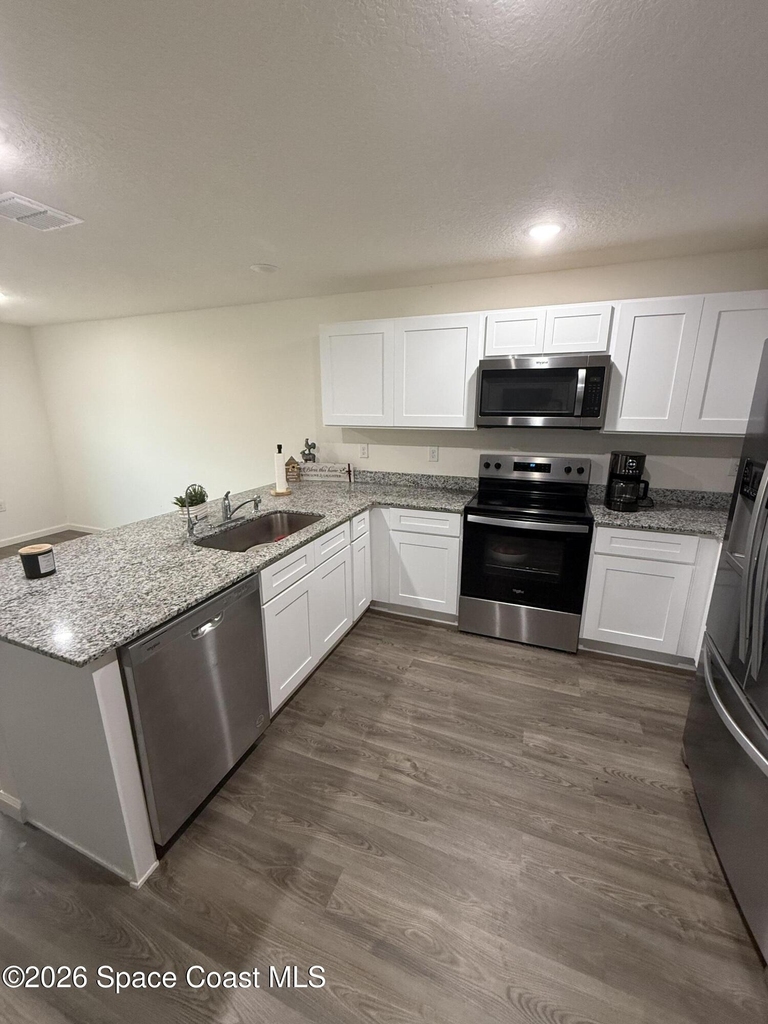 487 Wiltshire Avenue Sw - Photo 7