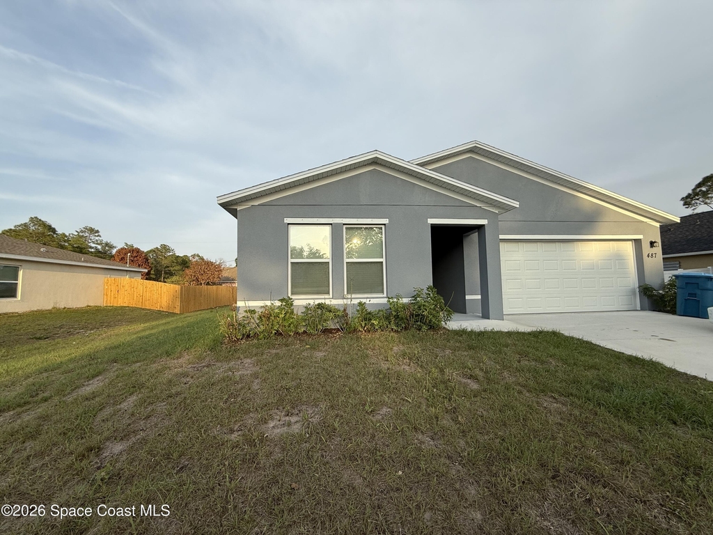 487 Wiltshire Avenue Sw - Photo 1