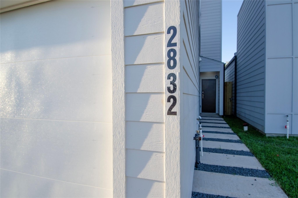 2832 Mansfield Street - Photo 3