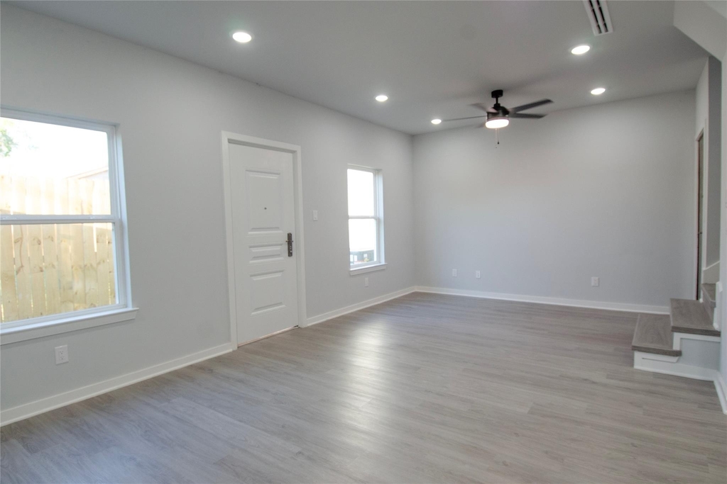 2832 Mansfield Street - Photo 6