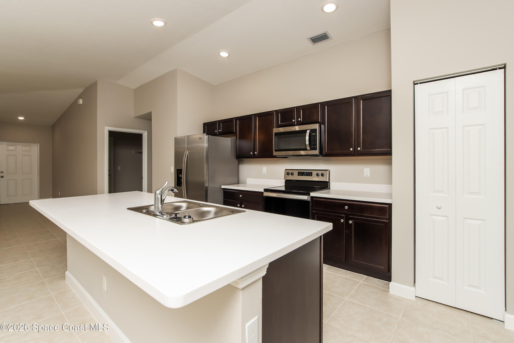 543 Reading Street Se - Photo 4