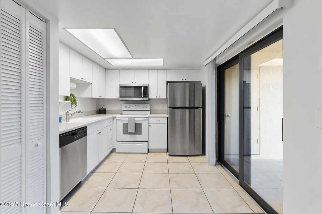 1145 N Shannon Avenue - Photo 11