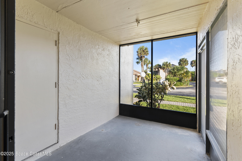 1145 N Shannon Avenue - Photo 28
