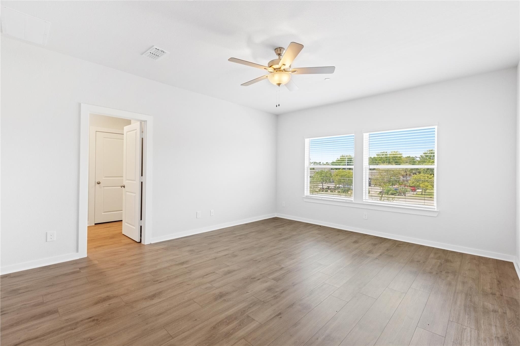 3035 Dovedale Street - Photo 11