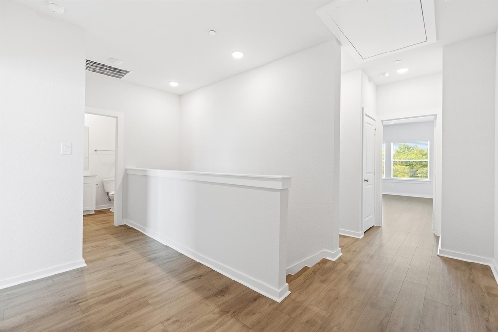 3035 Dovedale Street - Photo 9