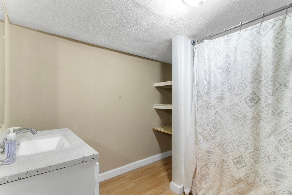 114 Melton Street - Photo 11
