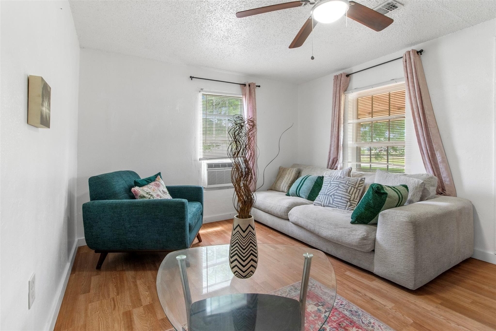 114 Melton Street - Photo 5