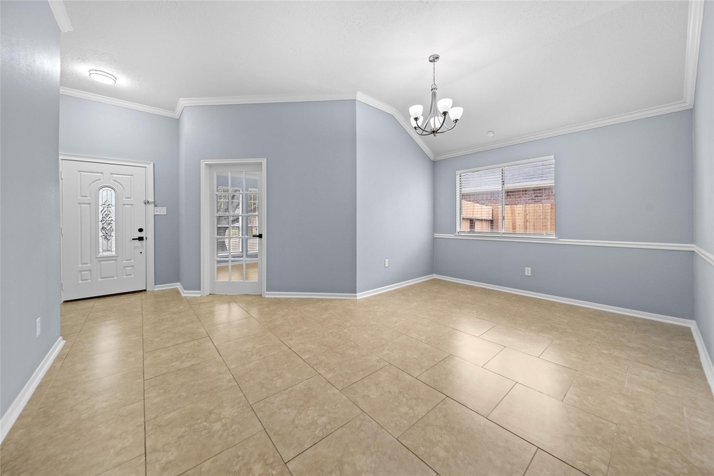6627 Greenhouse Rd - Photo 3